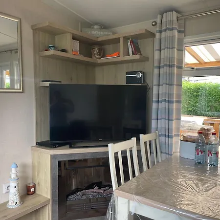 Comfortable Mobilhome Cc372 Les Charmettes Siblu 4 Stars 펜션 레 마트